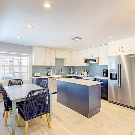 ליבוניה Purple Pelican Cottage מראה חיצוני תמונה